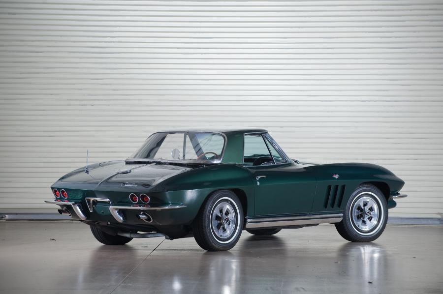 Chevrolet Corvette 327/300 Roadster 1965 года  (фото 8 из 8)